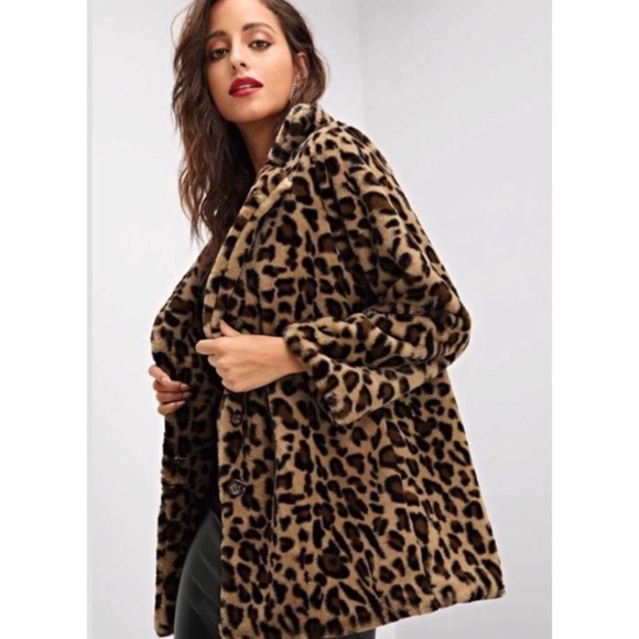Christian Siriano Jackets & Blazers - NWOT Christian Siriano Leopard Print Faux Fur Coat